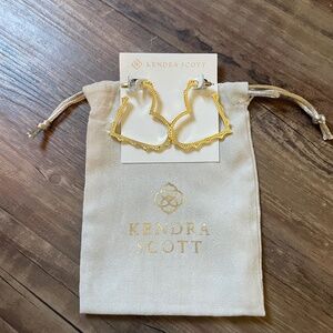 Kendra Scott Heart Hoops